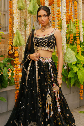ZARTAAJ BLACK