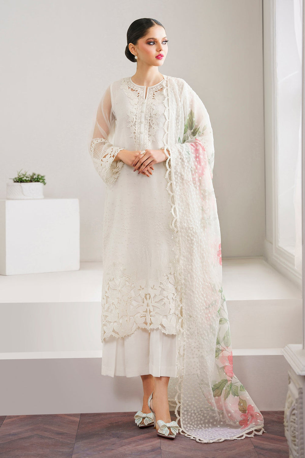 RIDA FLORAL WHITE