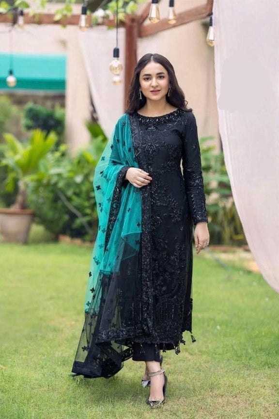 YUMNA BLACK